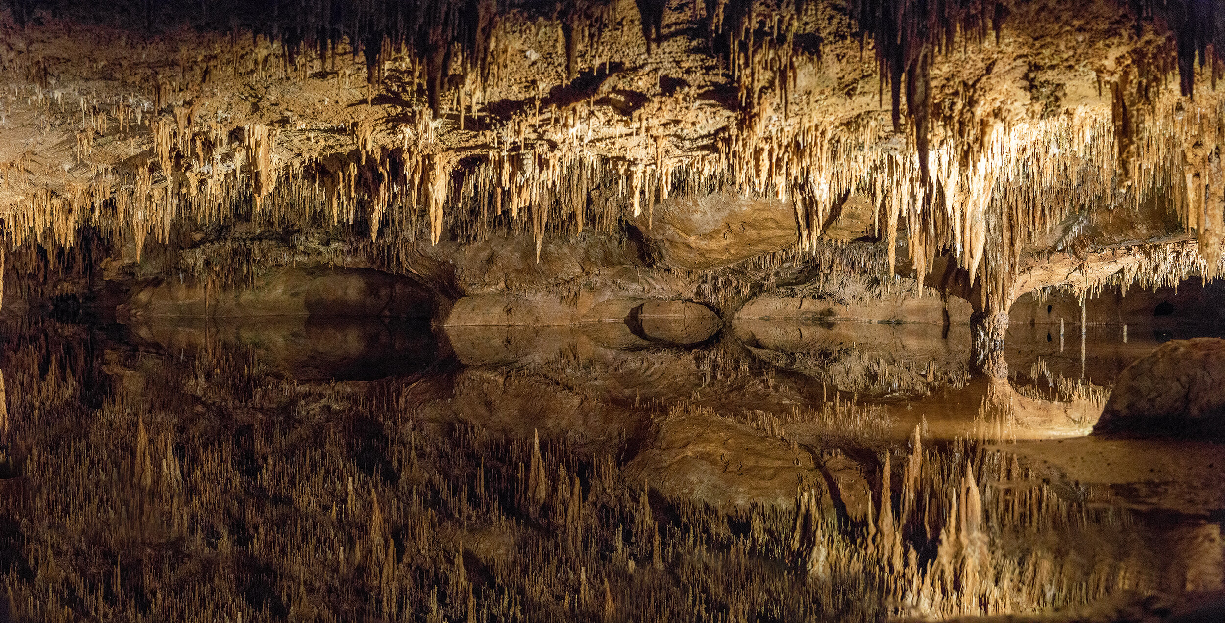 Luray_Caverns01.jpg