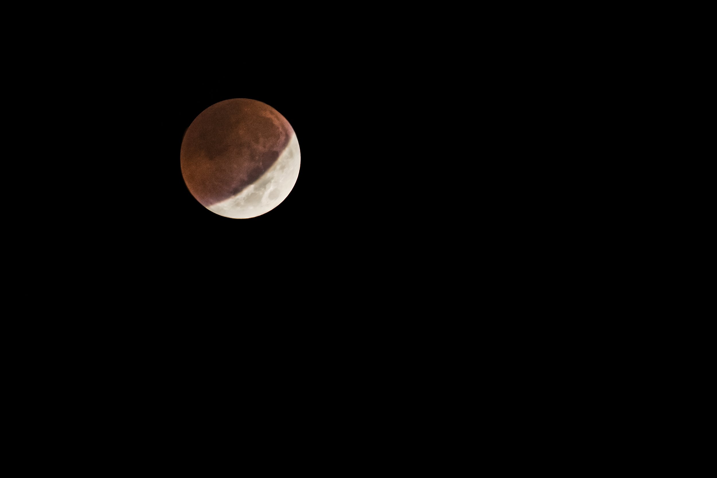 Blood_Moon_2022-01.jpg