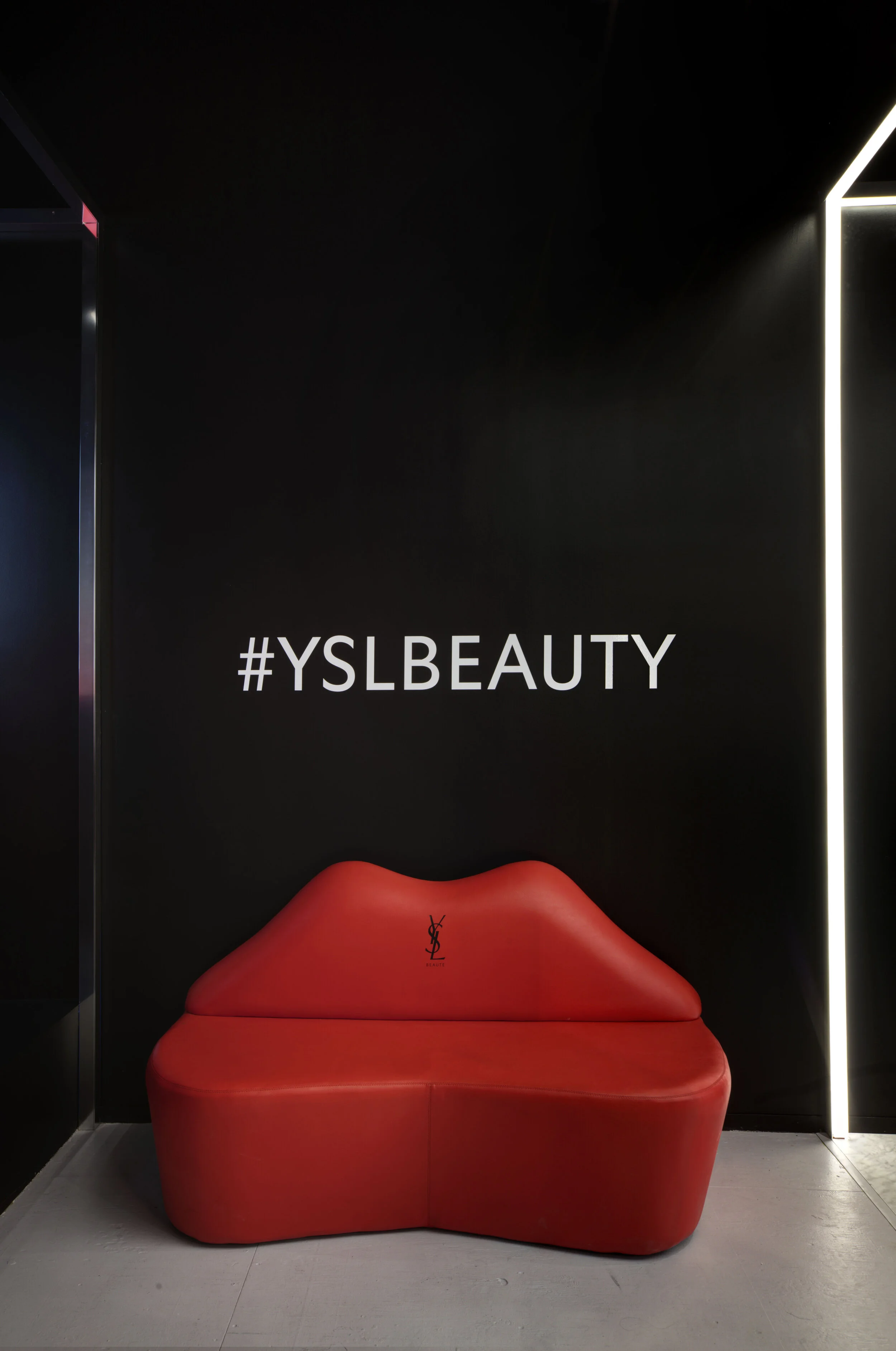 YSLPopUp_022_v1.jpg