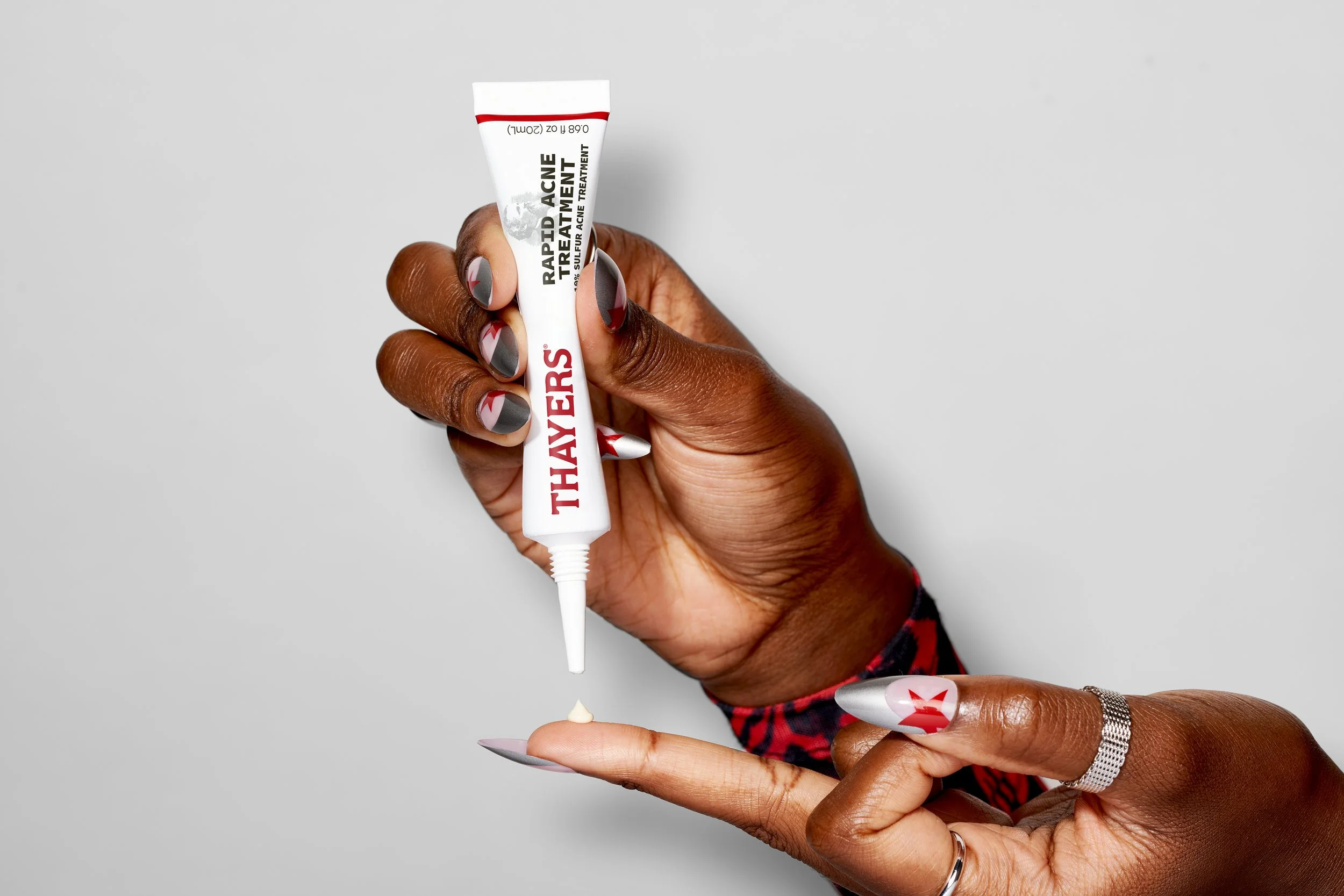 08_THAYERS_SPOTTREAMENT_FINGER_0009_v3_CLNT copy.jpg