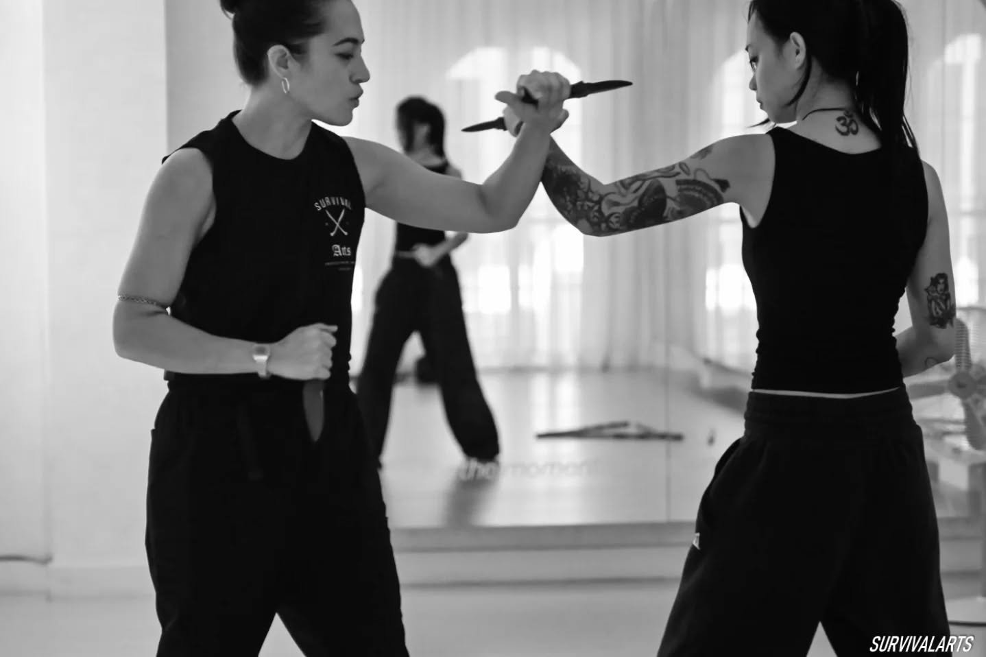 TOUCH 'N GET CUT 🗡️🗡️ 

Survival Arts Double Blade Training 
Know The Knife to Protect Your Life ⚔️

ᜐᜎᜋ salamat to our students, in person and online in our global warrior circle. We OUT HERE TRAINING in preparation &amp; survival, ready for the c