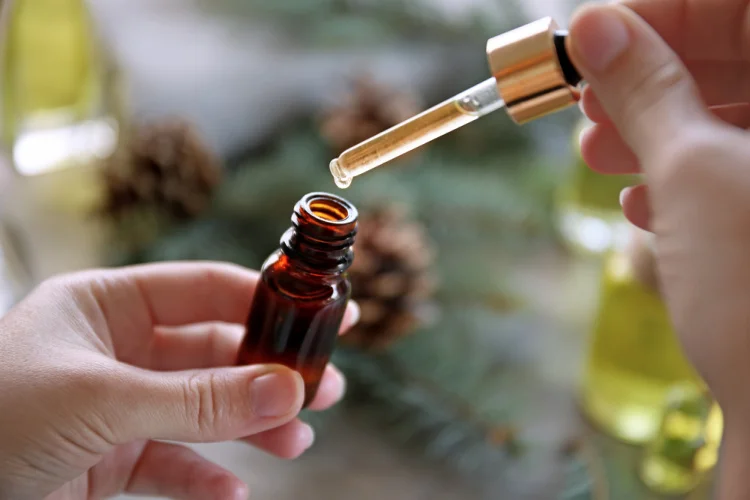 Terpinolene oil and dropper