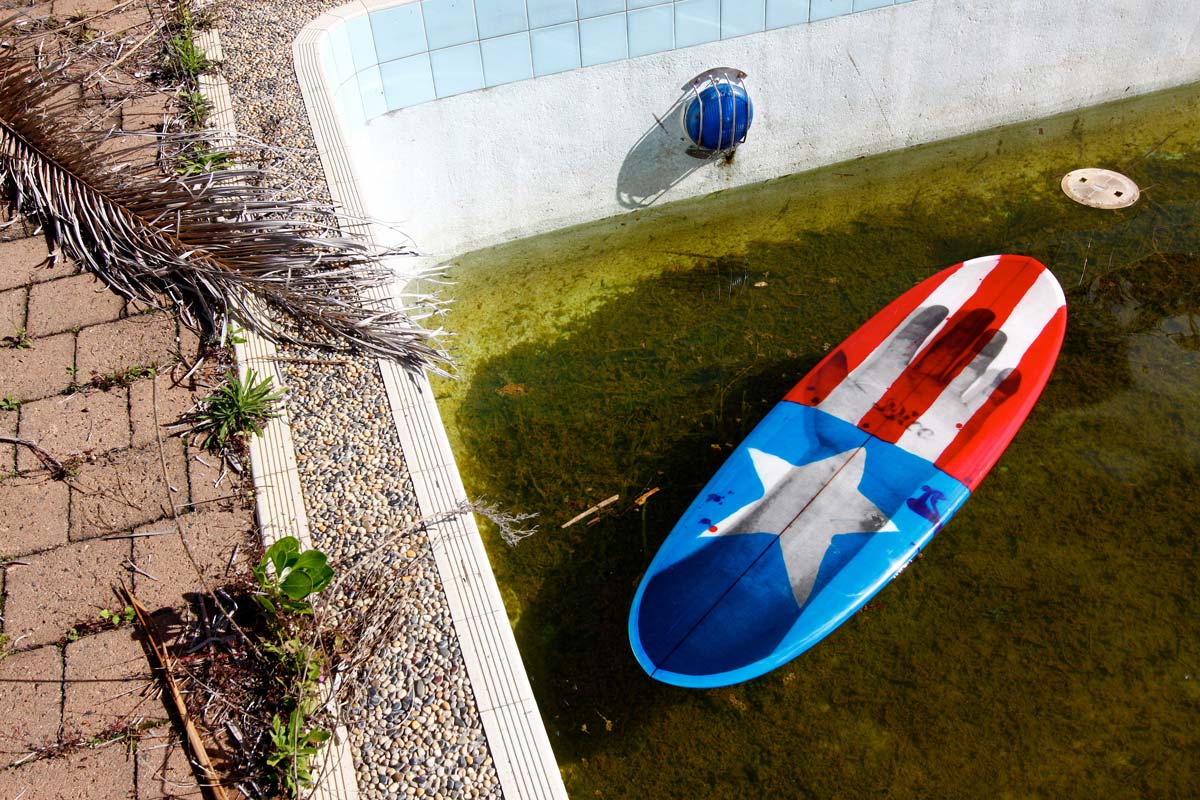 Ari-Marcoupolos_Paul-McNeil-pool.jpg