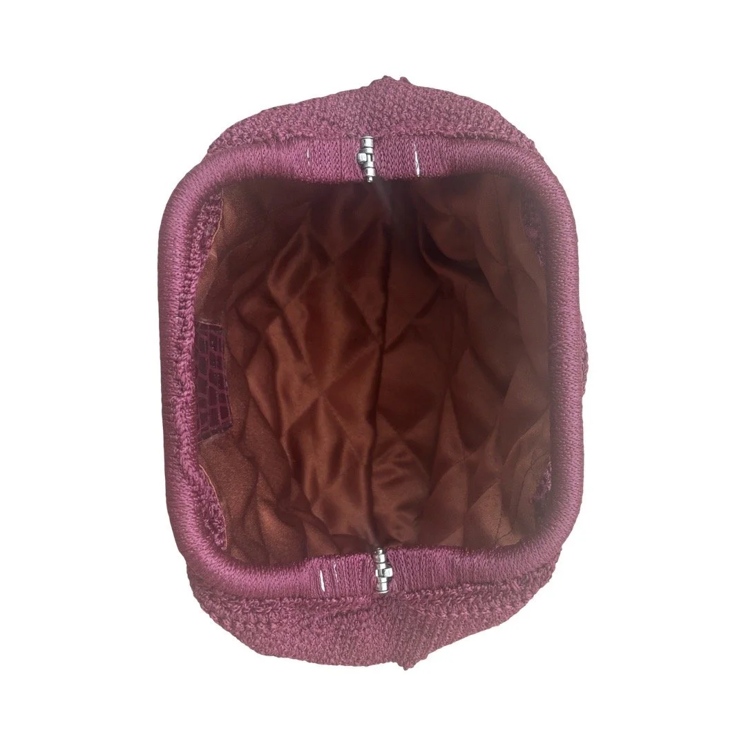 CATI BERRY INSIDE.JPG