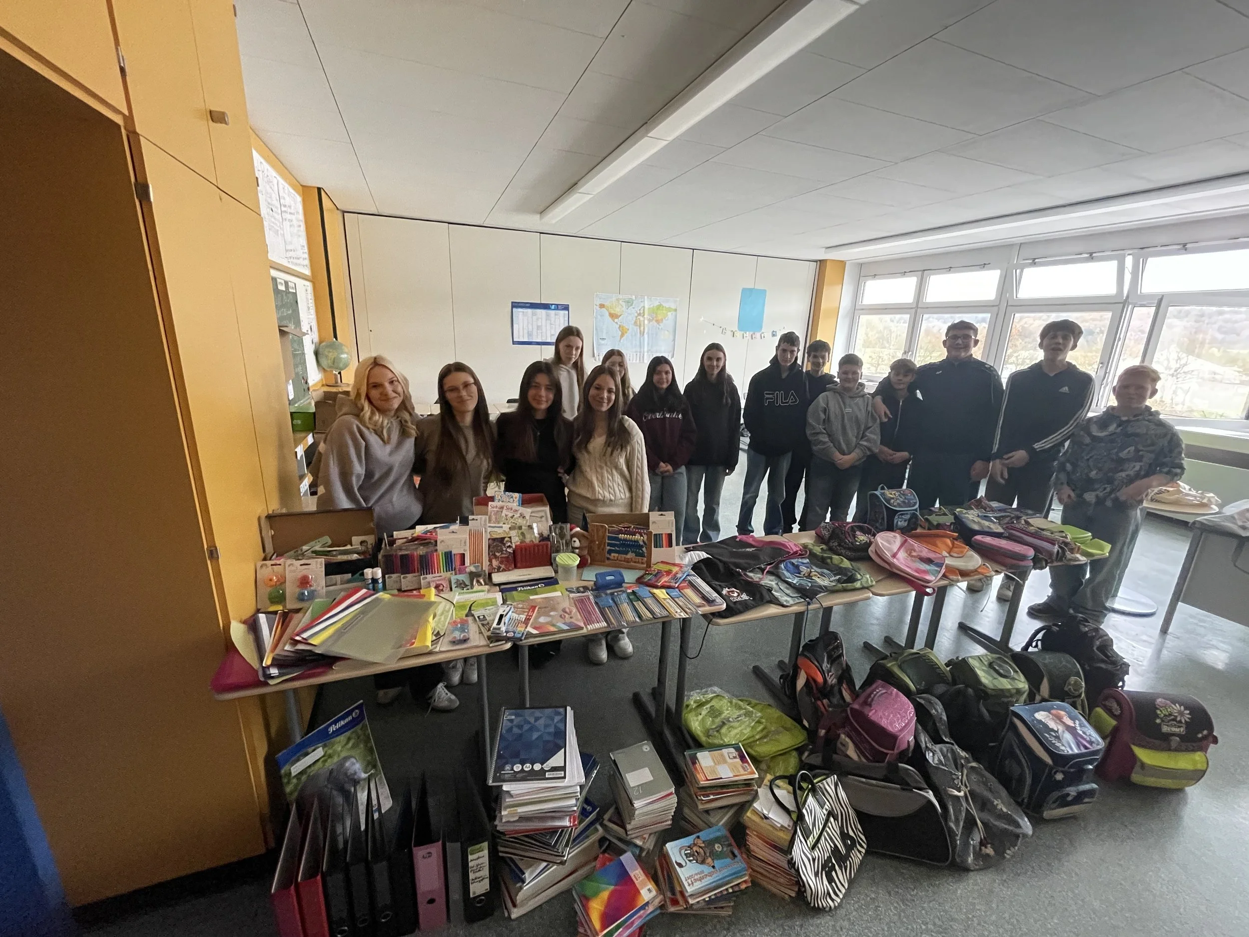 Großartige Sammelaktion der WS 8 für Kinder in Nigeria