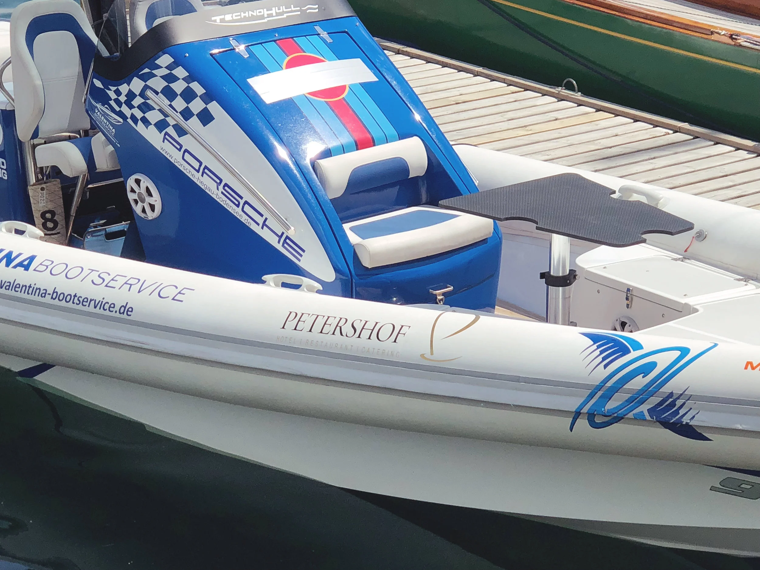 Technohull 909 SV