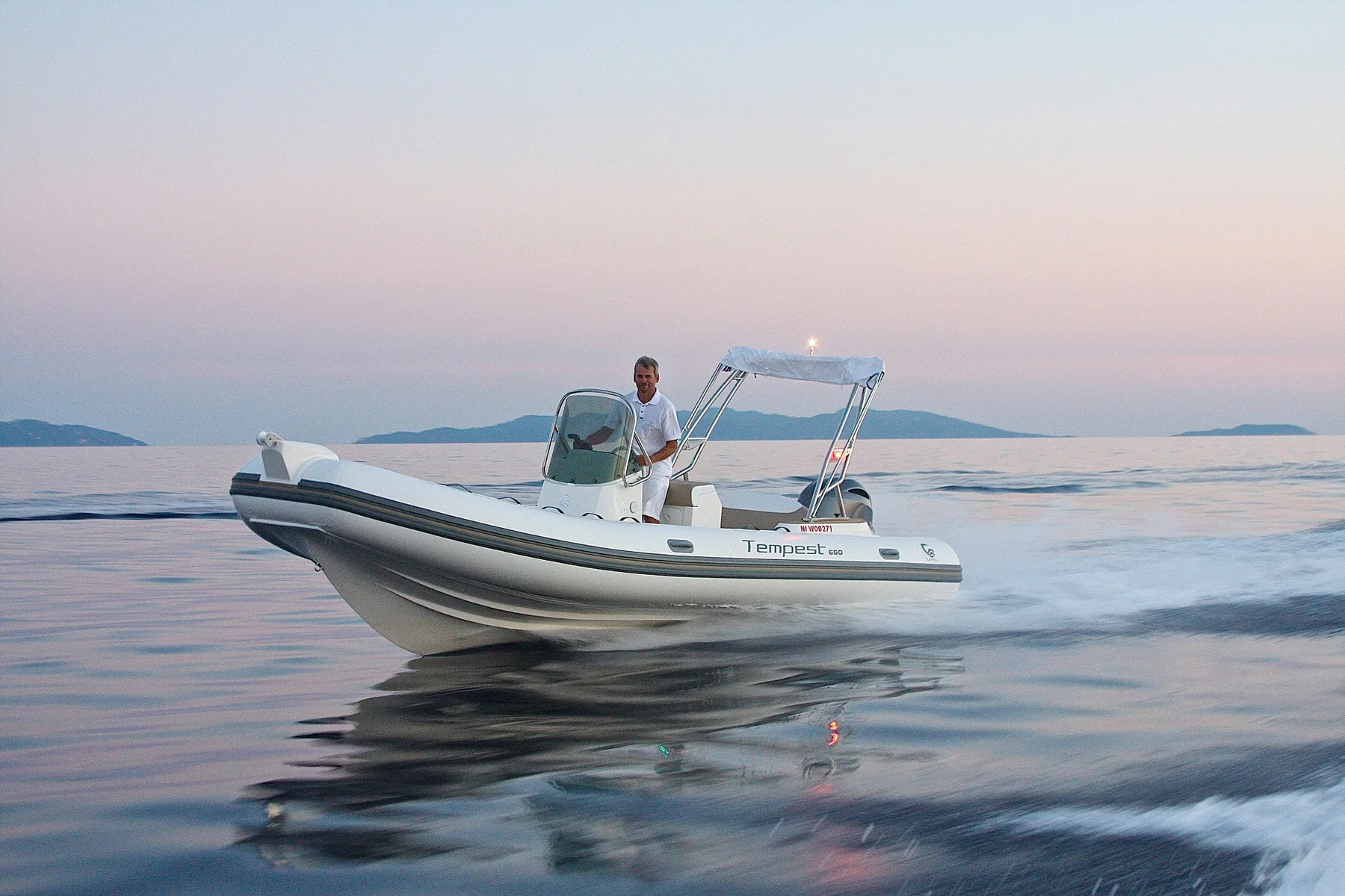 Cantieri Capelli Tempest 650