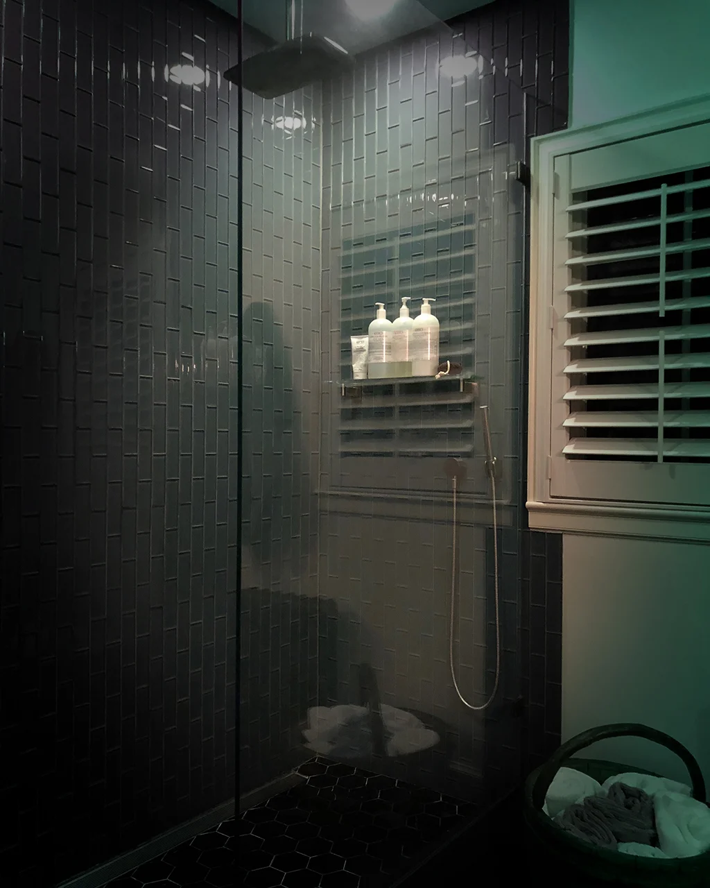 BATHROOM_8_1024x1280.jpg