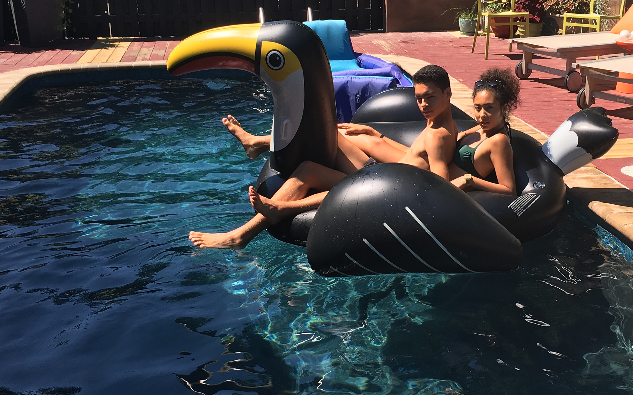 POOL_3_2048X1280.jpg