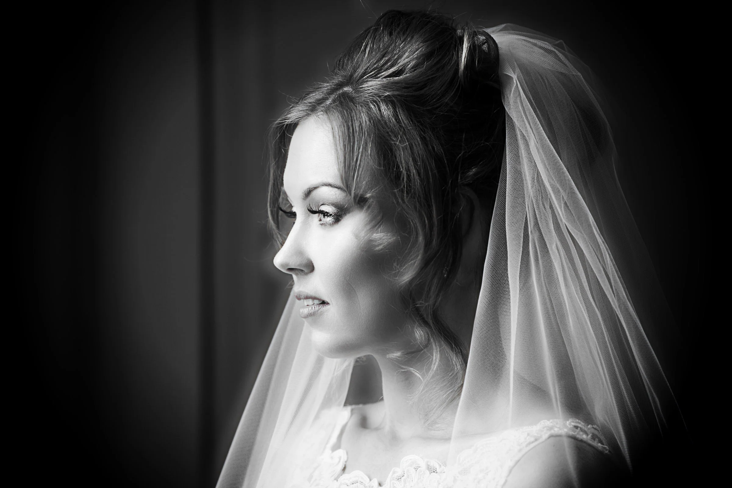 Window_light_bridal_portrait.jpg