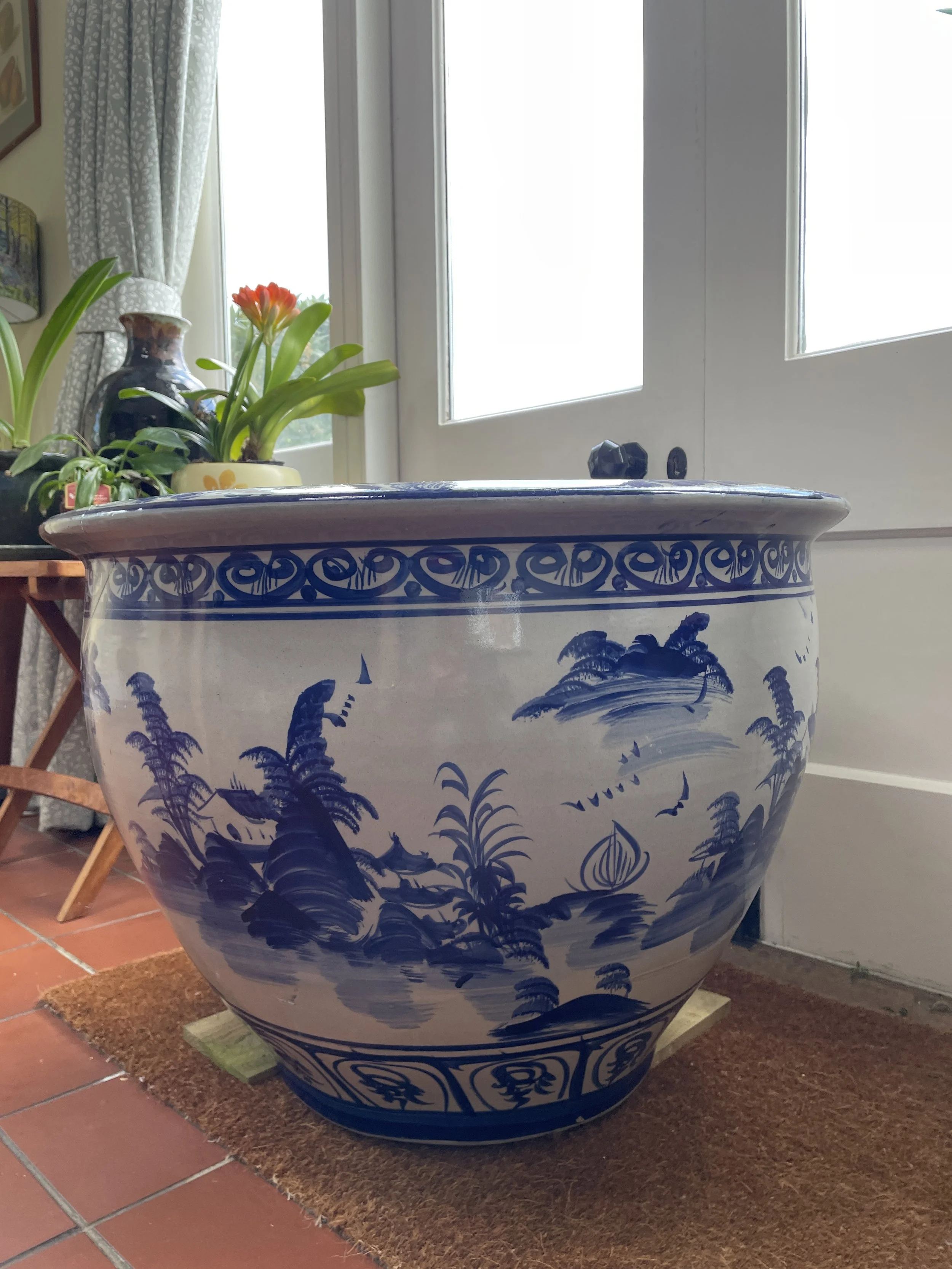 Small domestic tragedy - repaired.