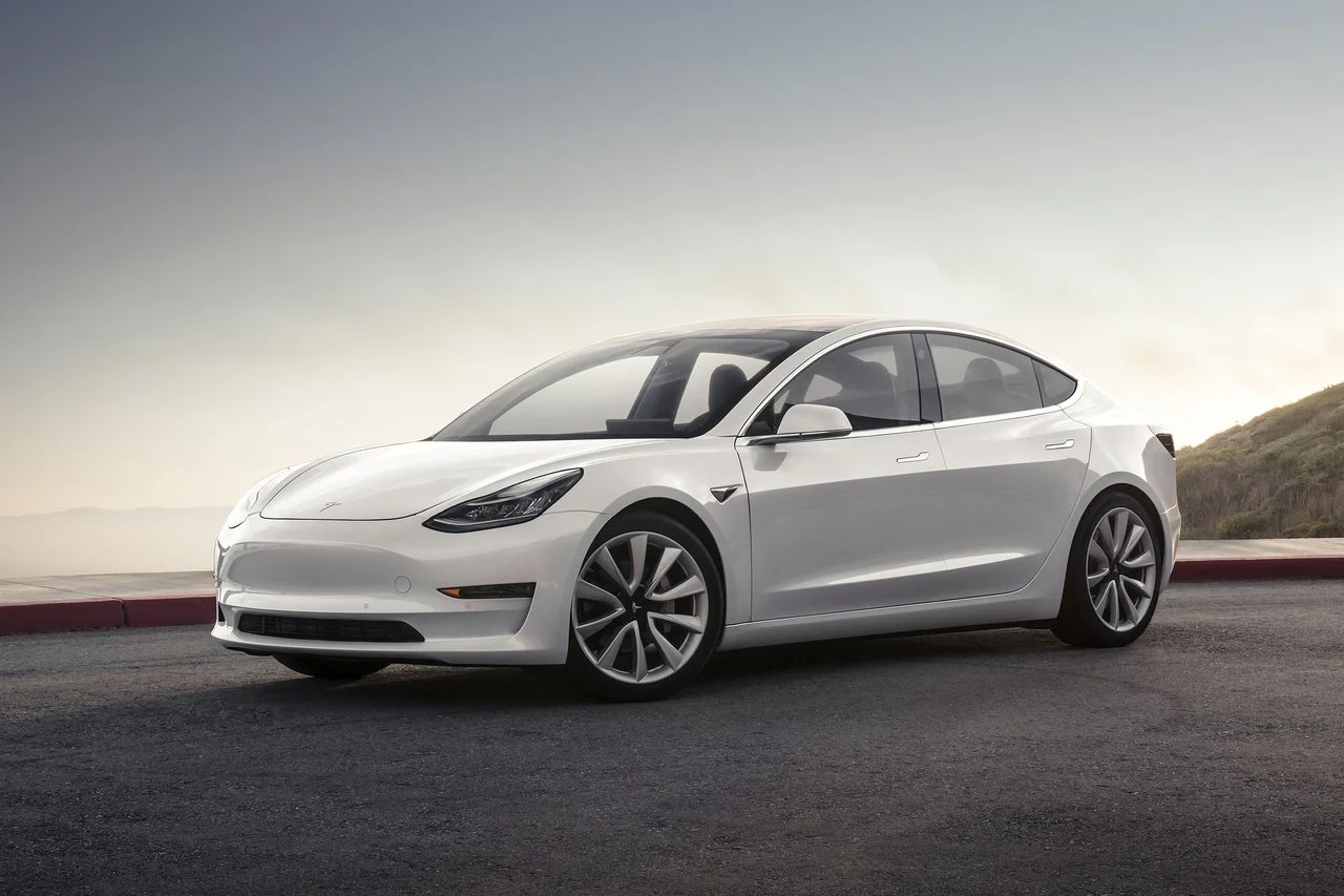 Tesla-Model_3-2018-1280-01.jpg