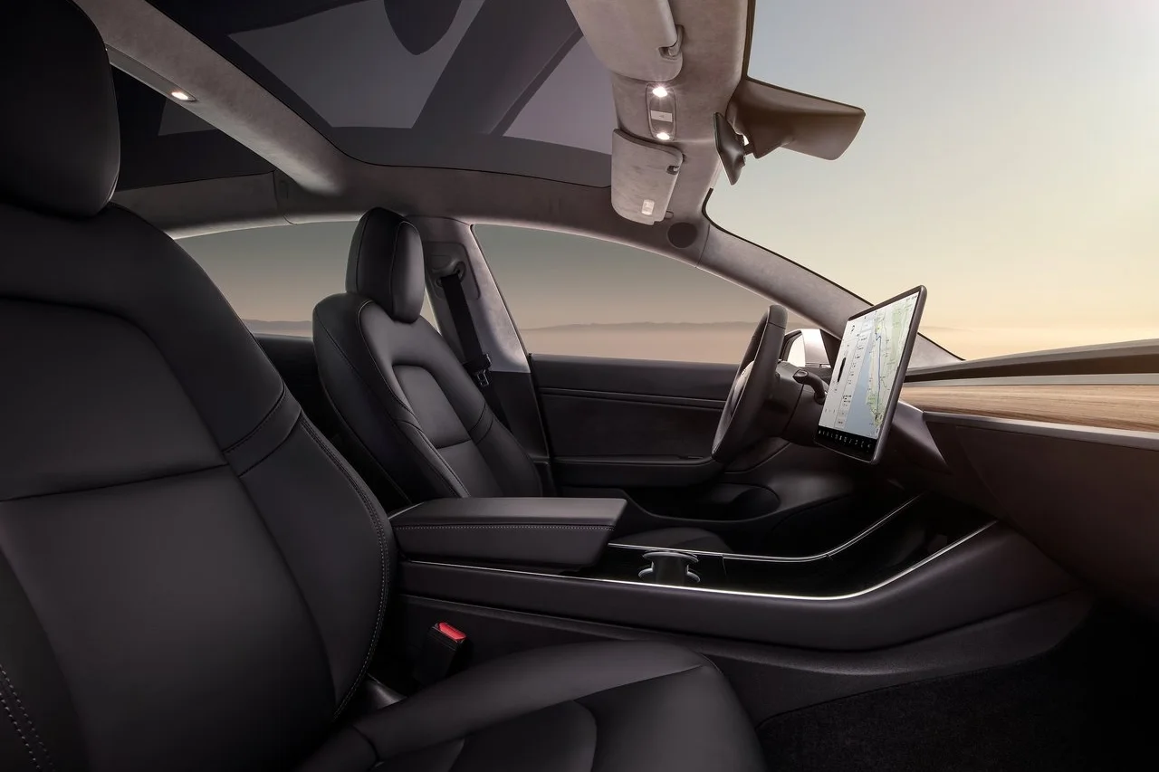 Tesla-Model_3-2018-1280-0c.jpg