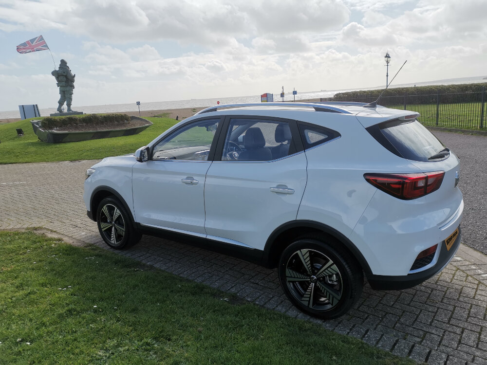  MG ZS EV Rental 