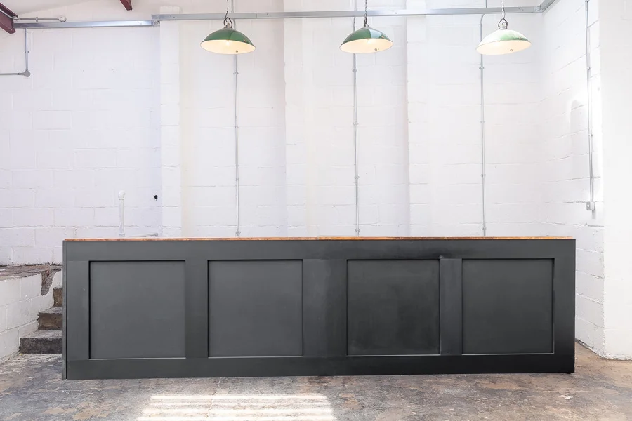 BLACK PANEL