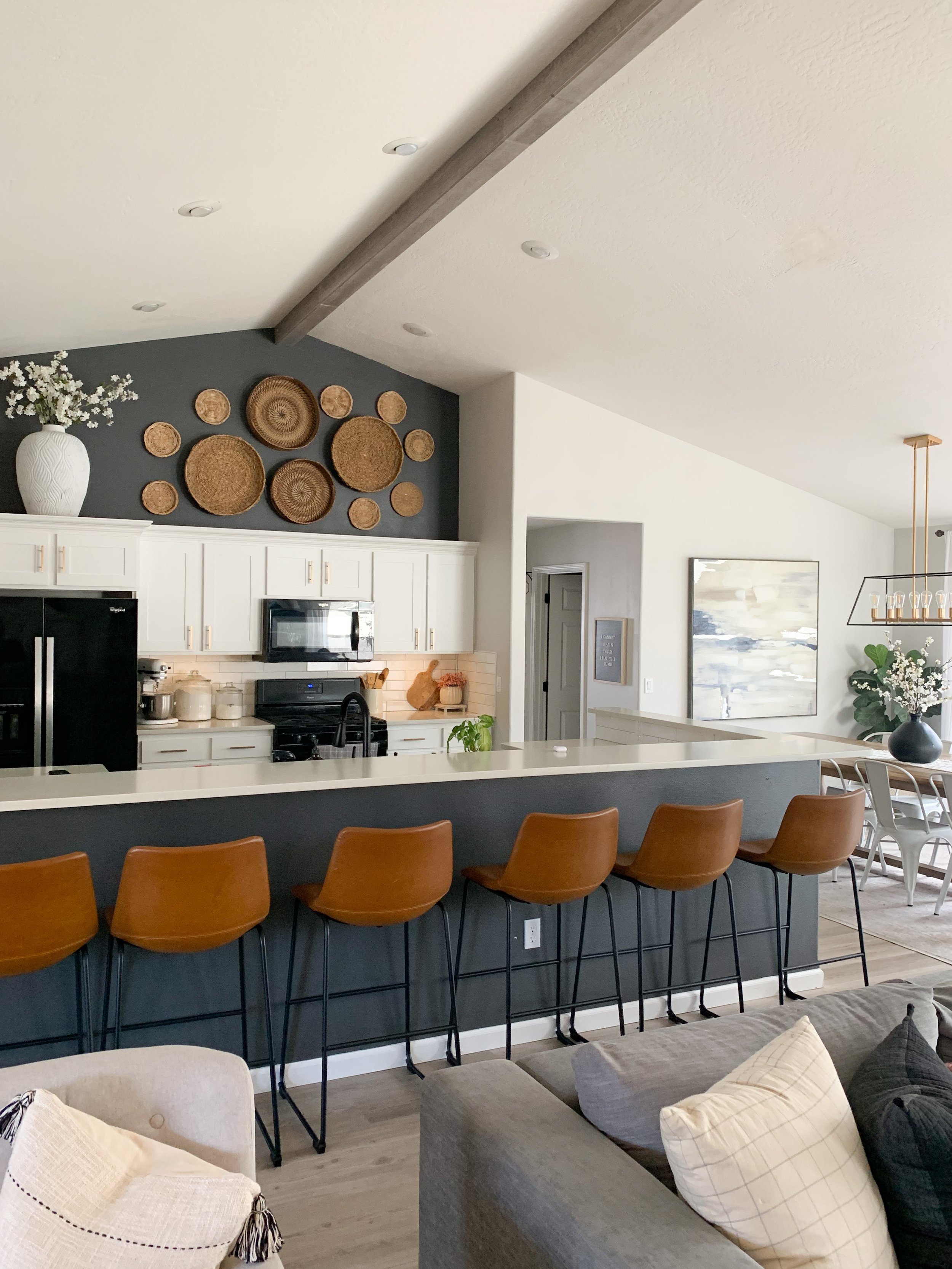 BEAMGRAY-8WHW5X5-Prefinished Gray Faux Wood Beam