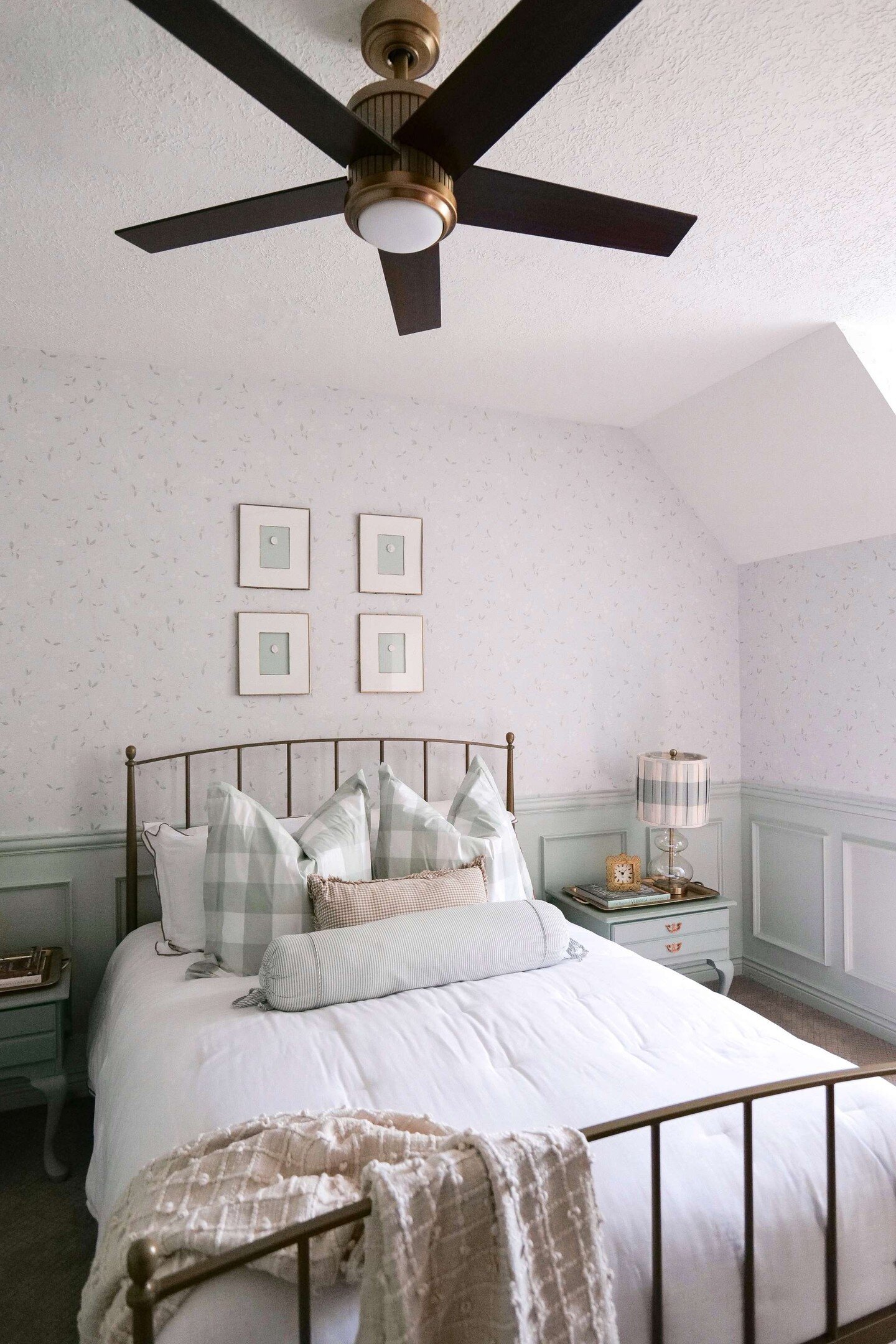 Amanda created a stunning guest room with a vintage charm, and beautifully painted our Rachel Wainscot Kit to match the vibe.
- 
📷 @amandawarren__
-
#OrnamentalBuild #LoveTheRoom #InteriorDesign #WainscotKit #DIY #HomeDecor #HomeRemodel #Wainscoting