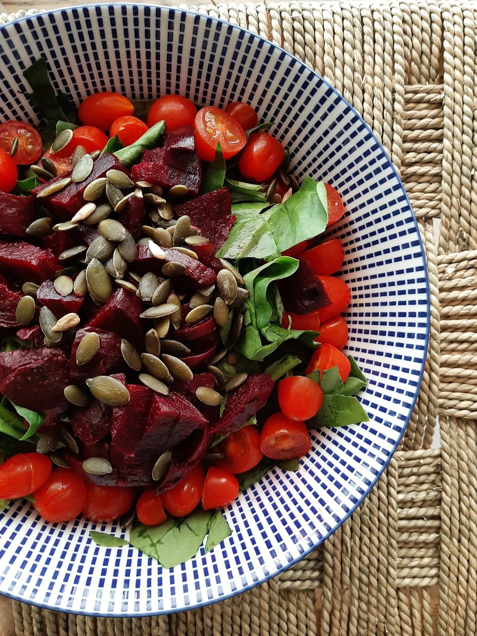 Beetroot Spinach Salad 