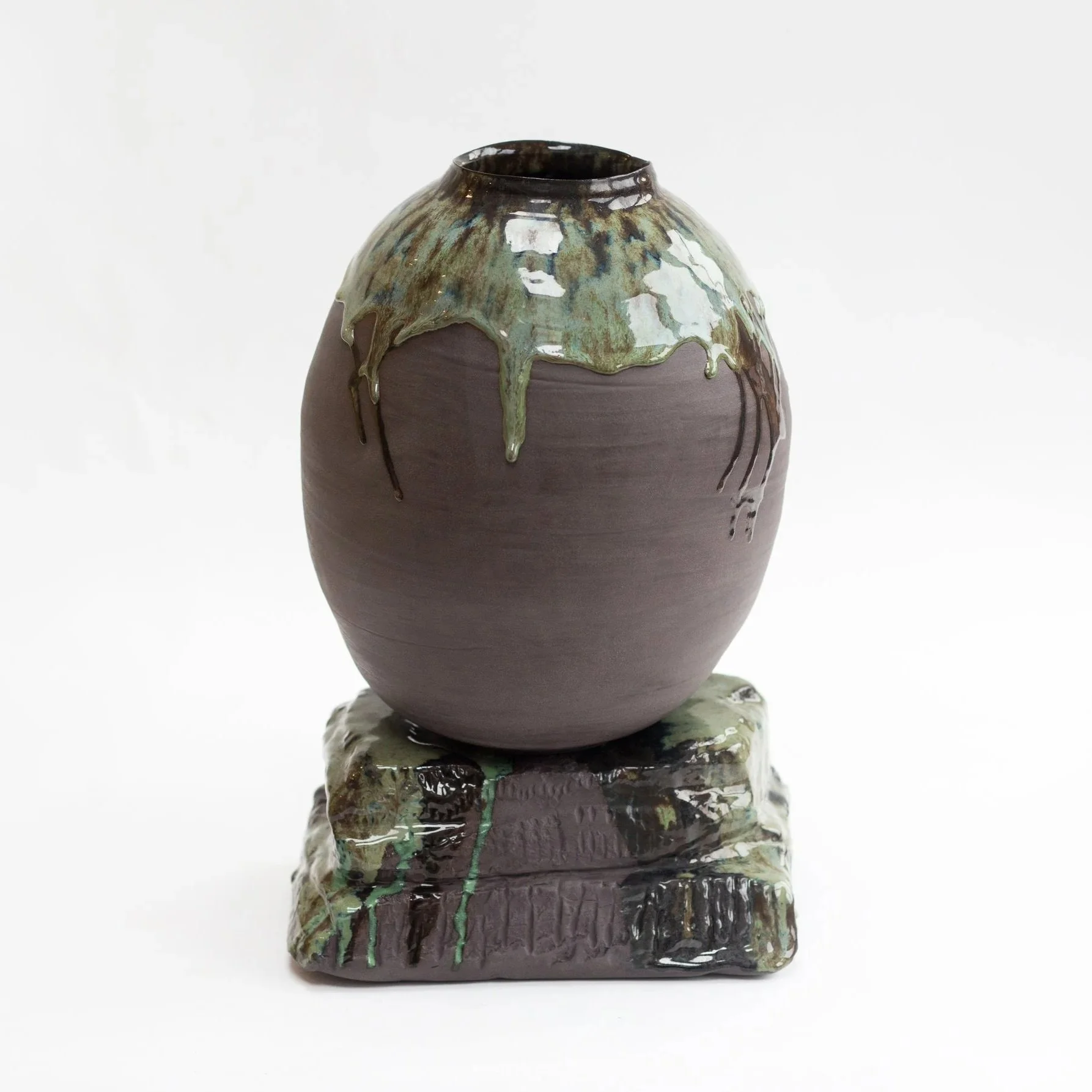 NEW Large moon jar and rock, Cullernose collection