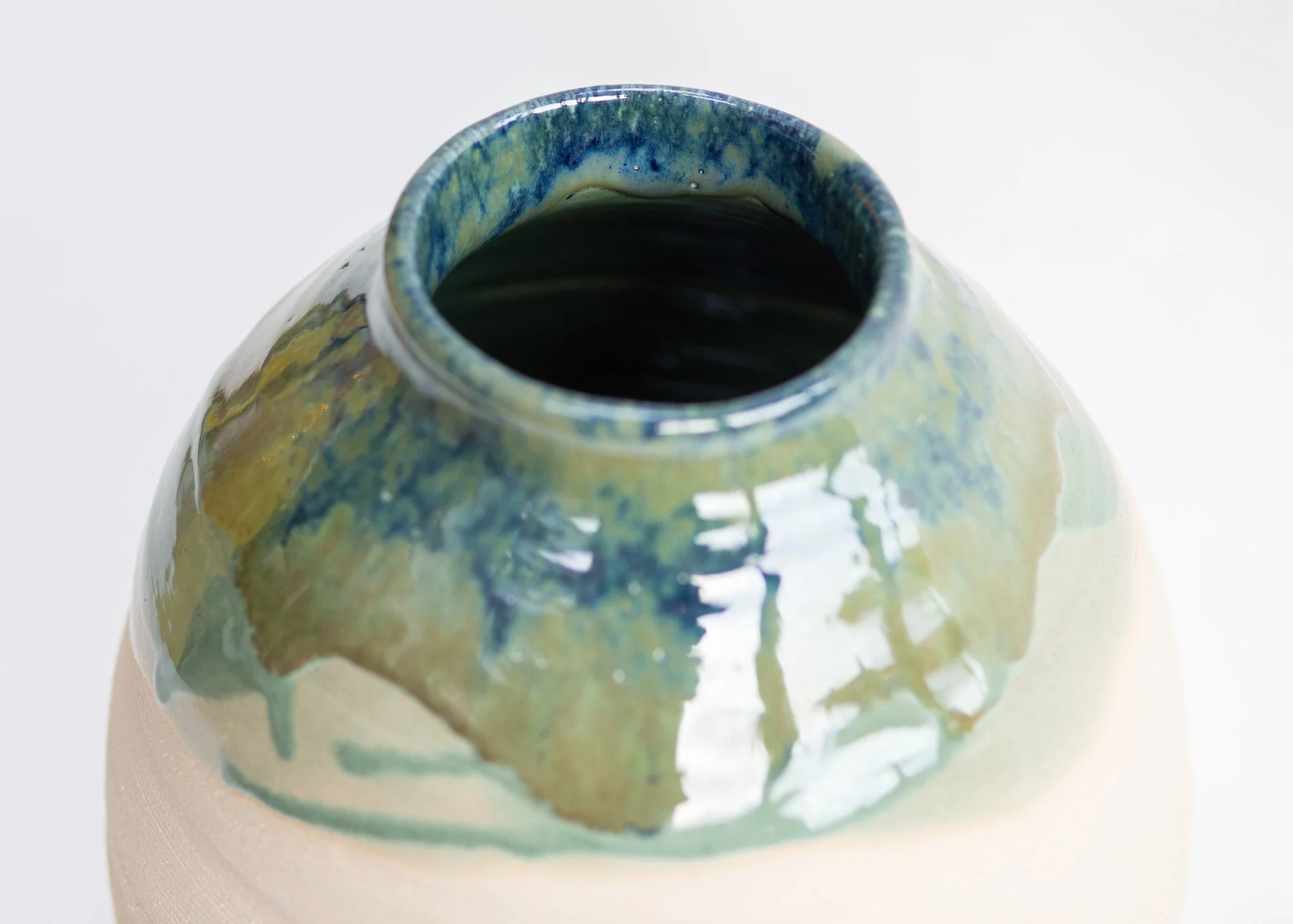 Kirsty Adams Algarve moon jar 11 cm x 35cm.jpg