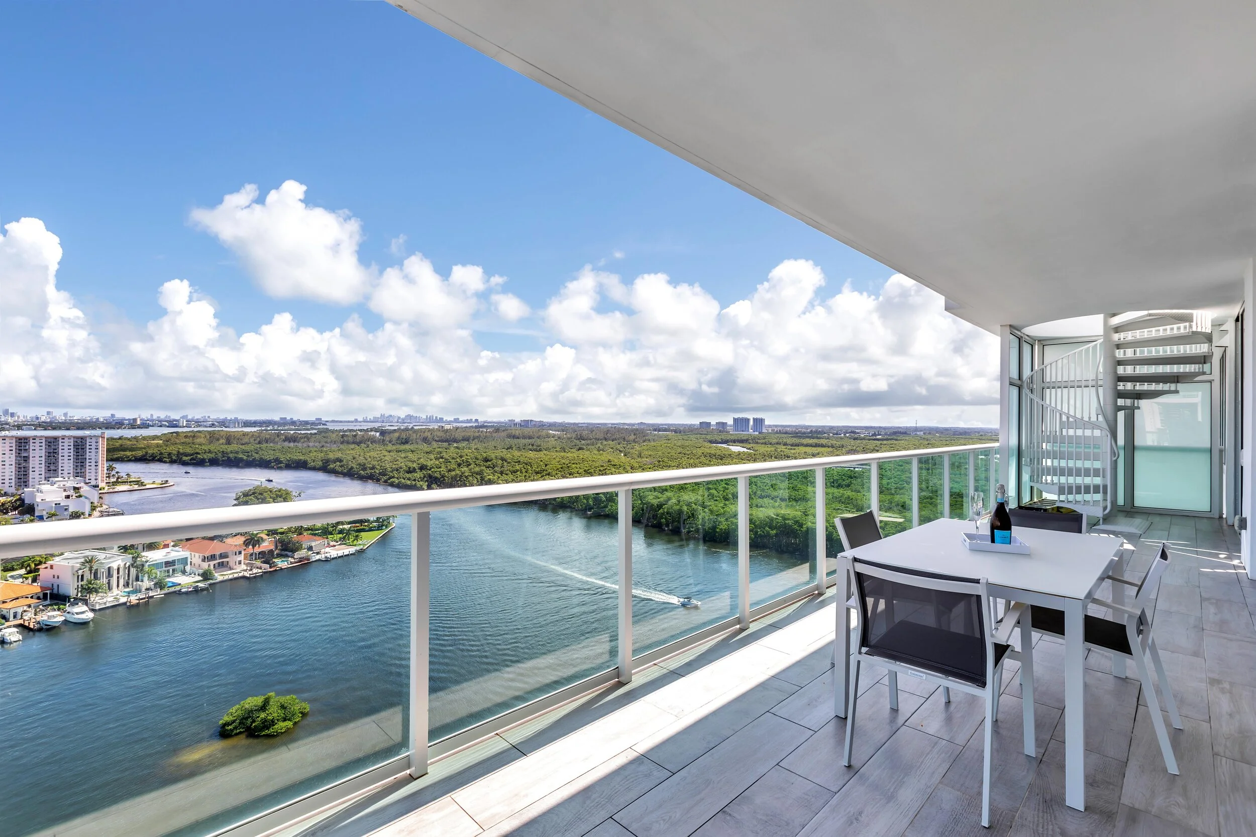 PM_400 Sunny Isles_16S.jpg