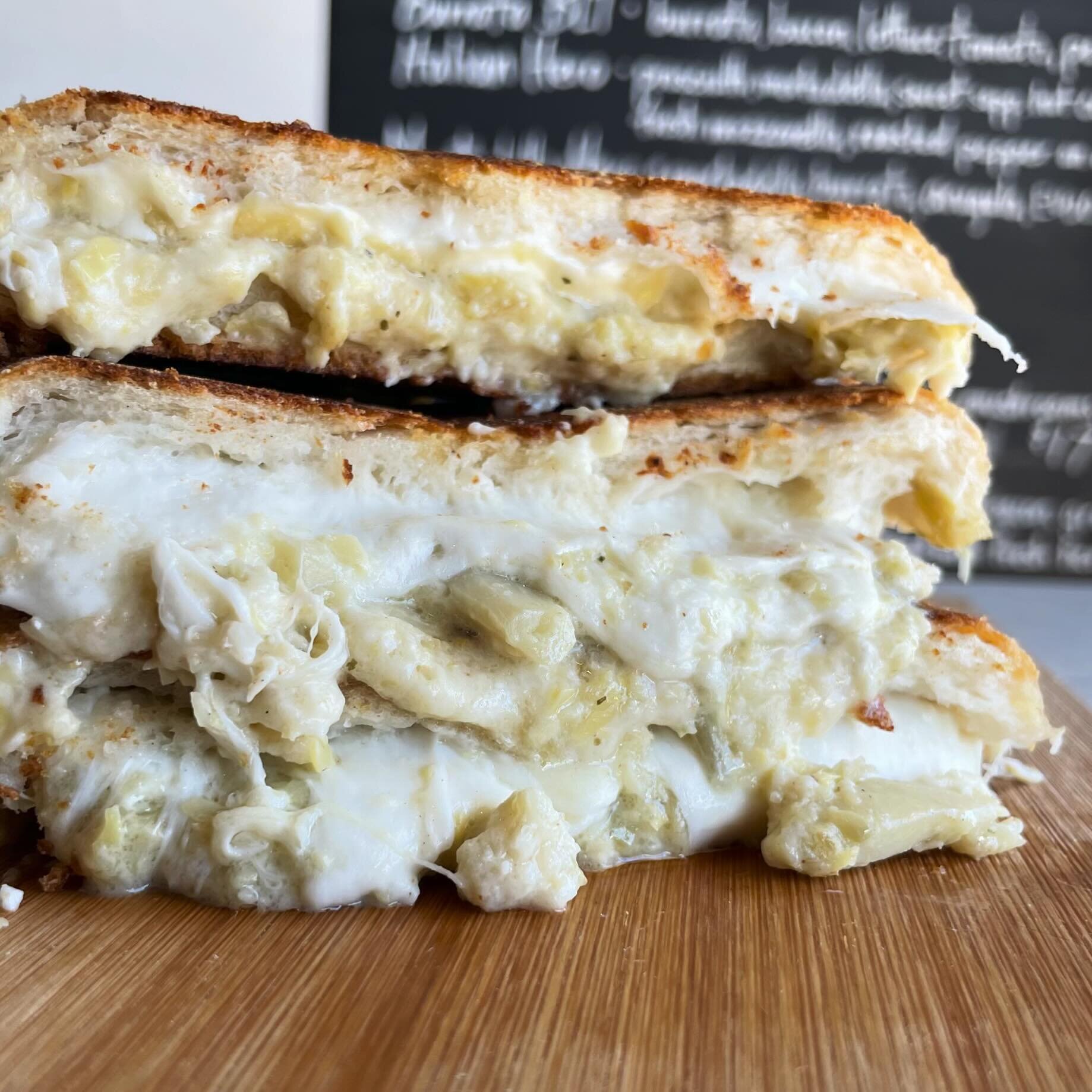 New weekend special! 
Our housemade artichoke dip, pureed artichoke, and fresh mozzarella hot pressed on fresh ciabatta 

#meatless #lent #lunch #eats