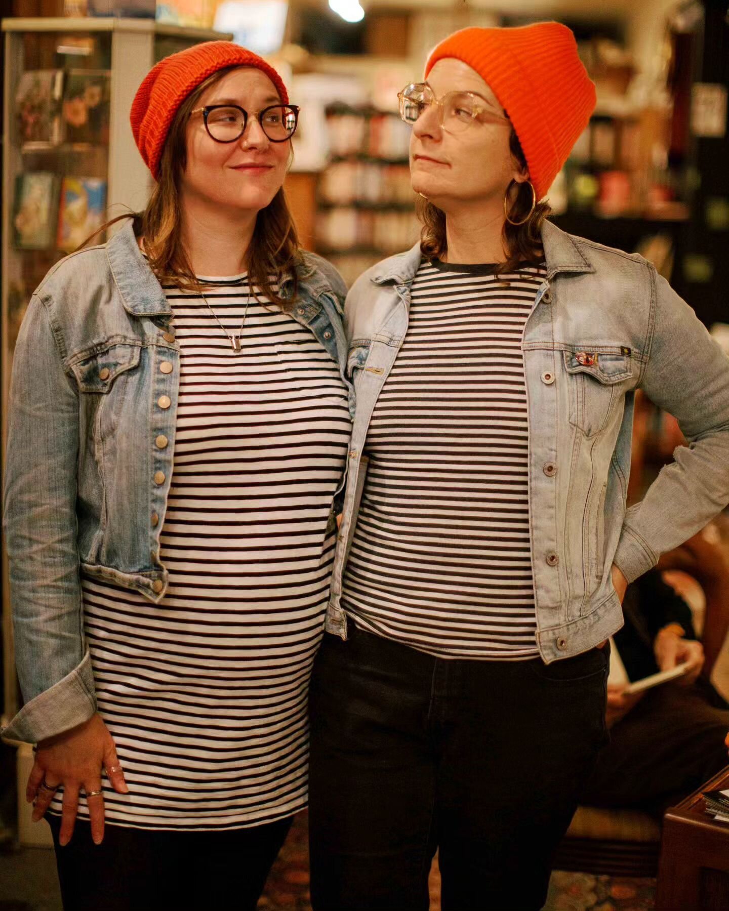 Throwback to the time @mondragonbookstore and a 6-month pregnant me showed up to Lewisburg Fall Fest accidentally dressed exactly alike. 

#accidentaltwins #lewisburgpa #buddies #oldmondragon #arewehumanorarewegenerationxandy