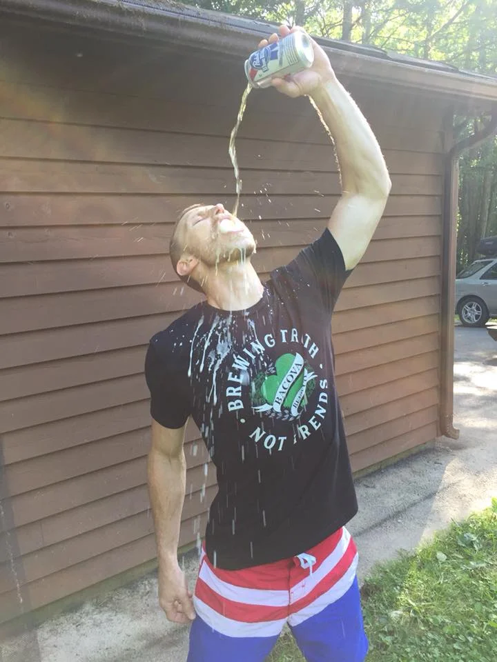 tshirt_black.jpg