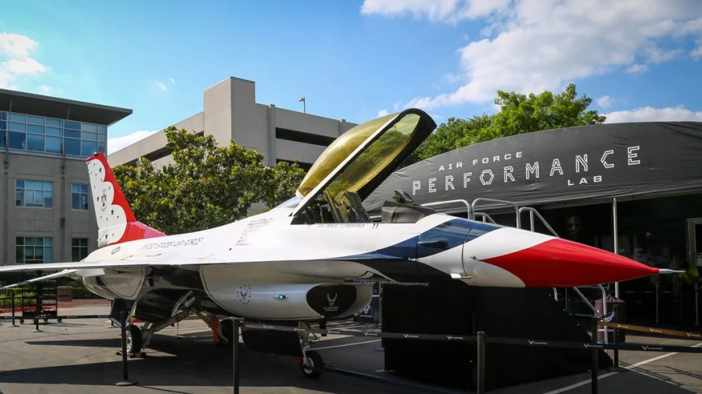airforce_lab_2015_6-1280x569.jpg