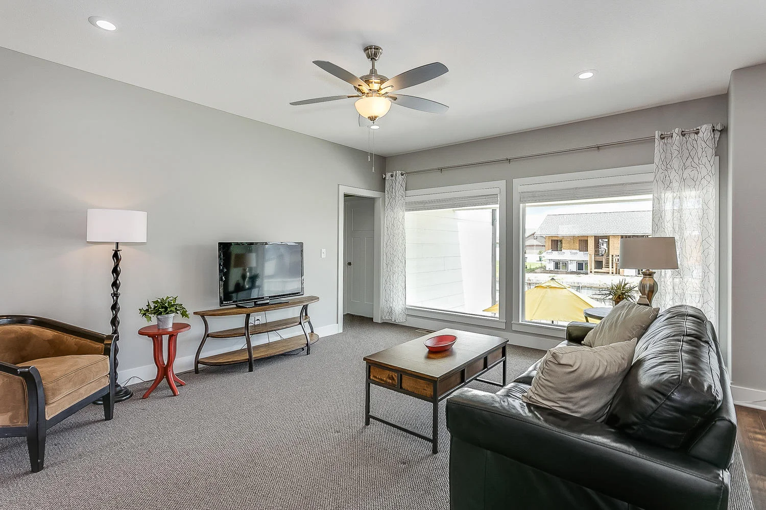 6505 W Kollmeyer Ct Wichita KS-large-008-67-Living Room-1500x1000-72dpi.jpg