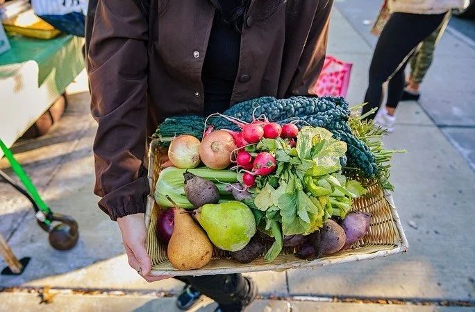 GrowNYC Farmstands are open from Wednesday to Saturday across the city. Head to the link in our bio to find which one is closest to you!