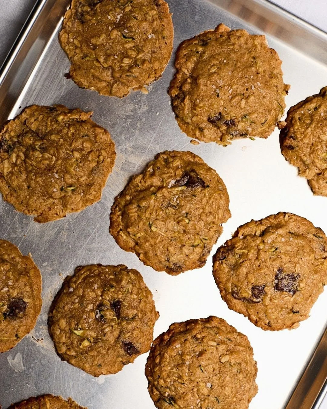 Do you ever just want an afternoon cookie?!

These are market zucchini, oat &amp; chocolate chip featuring @gianfortefarm rolled oats.