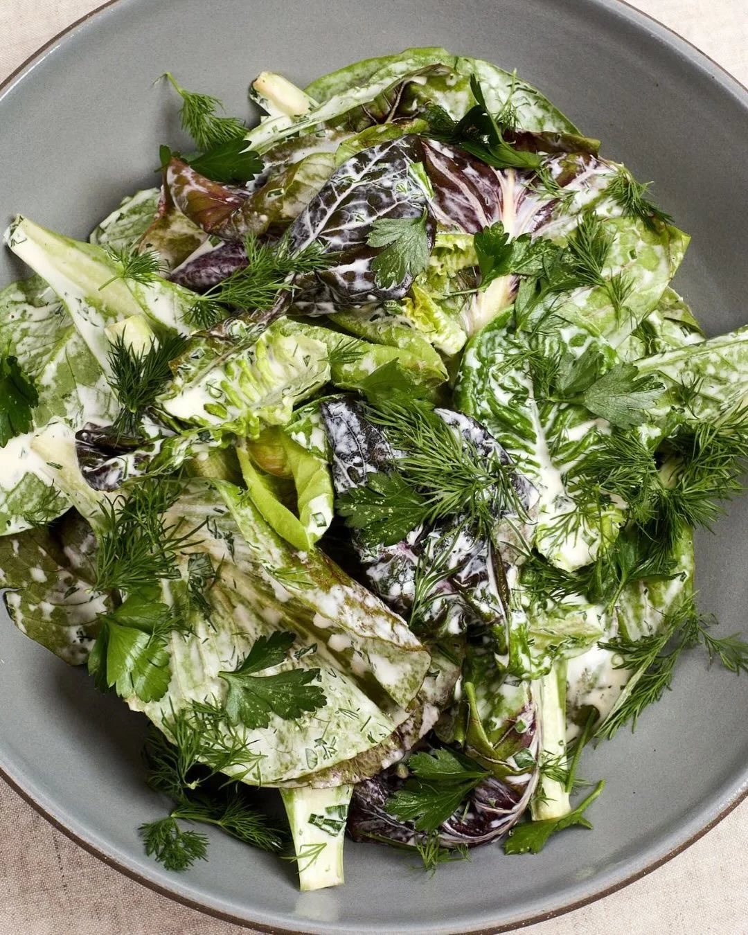 Here&rsquo;s what happens when farm fresh ingredients and style collide! We&rsquo;re proud to use @jonopandolfi ceramic dinnerware &mdash; glazed and fired in NJ &mdash; in our shoots.

The best restaurants have Jono on their tables and GrowNYC on th