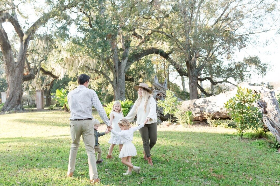 2020 has been a crazy one... but it has taught me a lot. ⠀⠀⠀⠀⠀⠀⠀⠀⠀
As long as you have your family- you've got it all! www.ChelsieHebertPhotography.com⠀⠀⠀⠀⠀⠀⠀⠀⠀
.⠀⠀⠀⠀⠀⠀⠀⠀⠀
.⠀⠀⠀⠀⠀⠀⠀⠀⠀
.⠀⠀⠀⠀⠀⠀⠀⠀⠀
#chelsiehebertphotography #southlouisianaphotographer⠀⠀⠀
