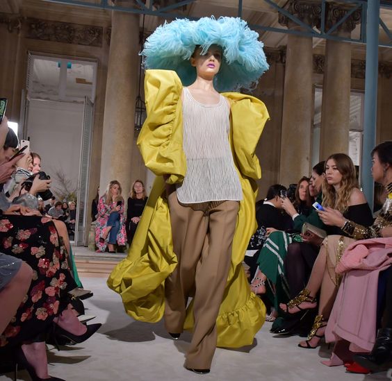Robin's Egg Blue & Sunshine Yellow @ Valentino