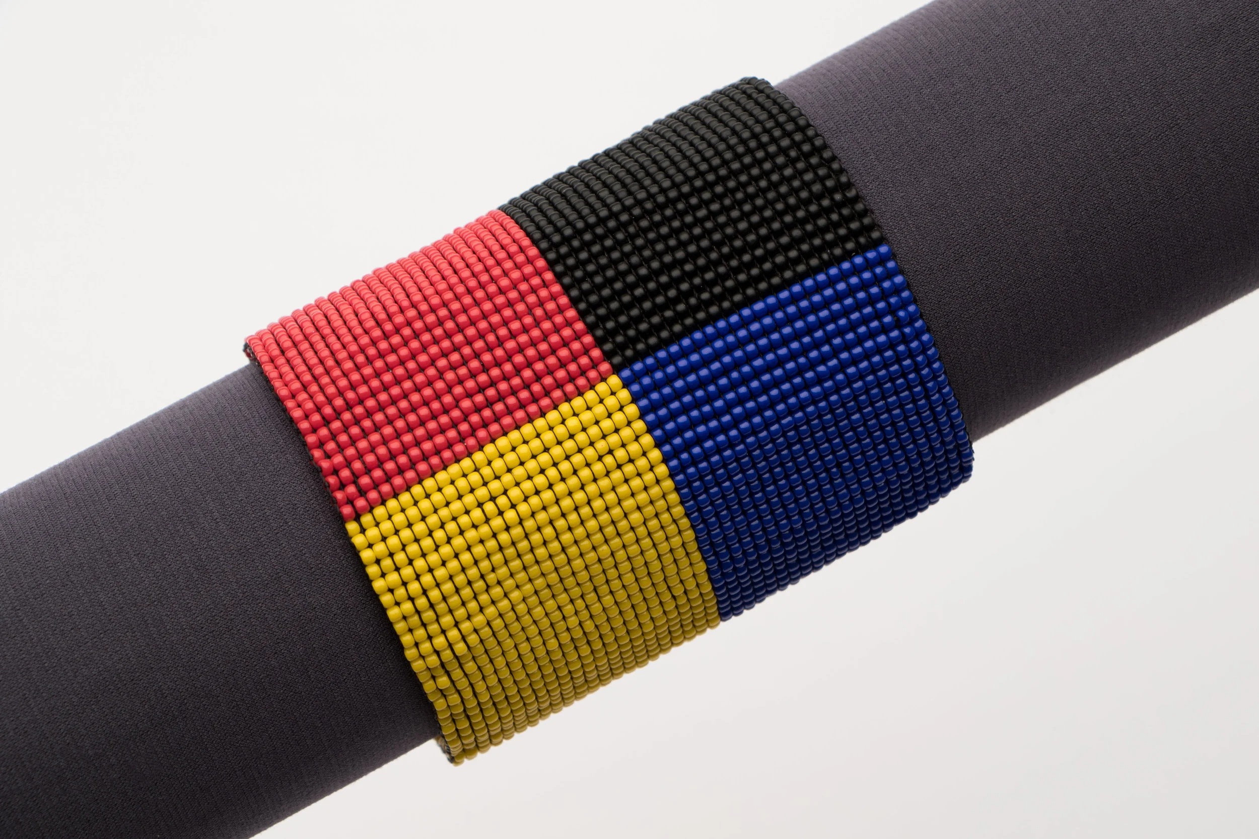 Checkmate in Mondrian in Black