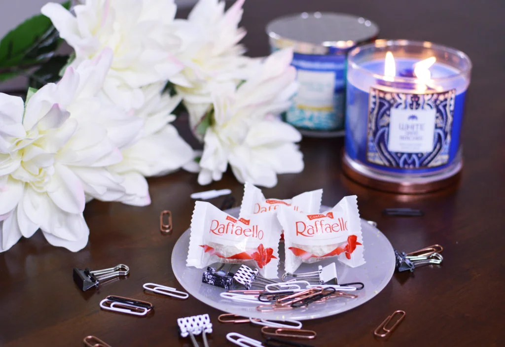 Budget Friendly Photography Lighting 6.jpg