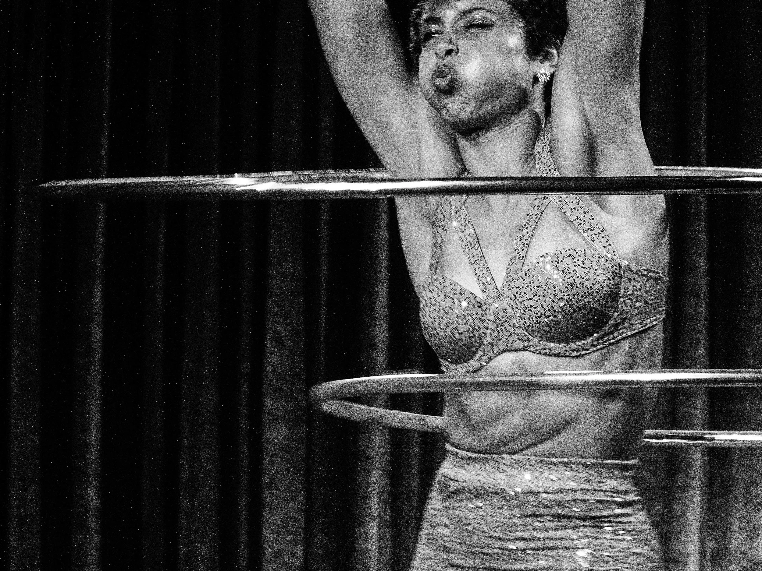 hula03.jpg
