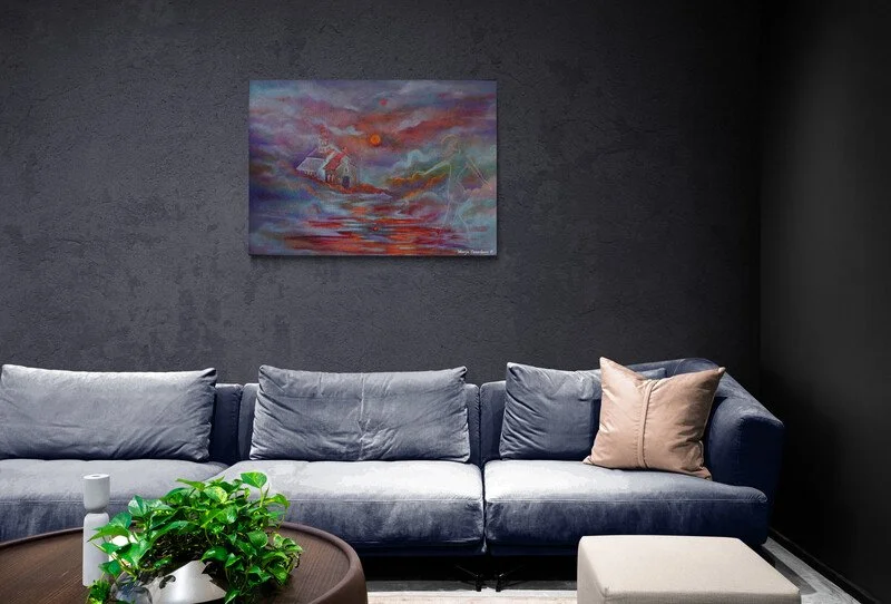 Long_comfy_sofa_in_living_room.jpg