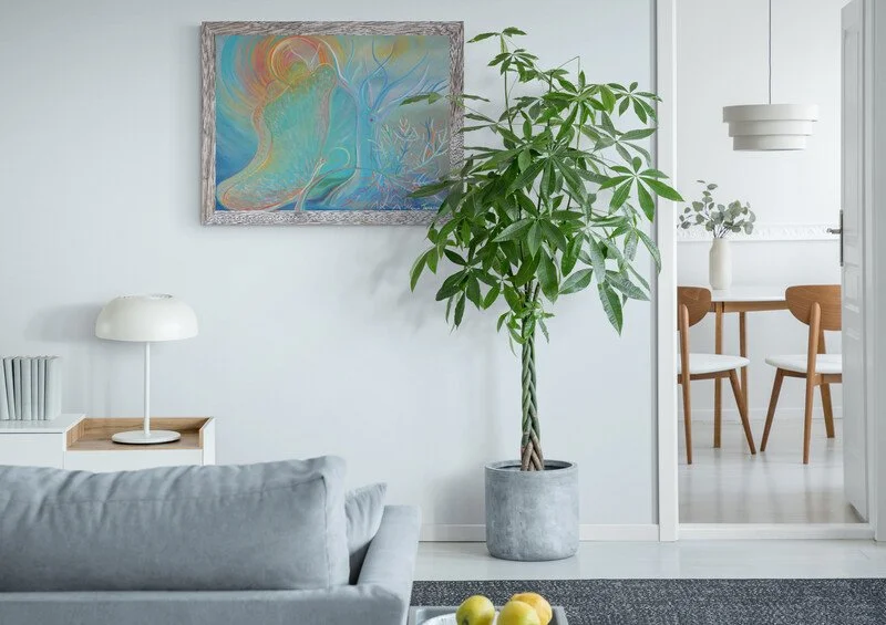 Bright_living_room_with_large_plant.jpg