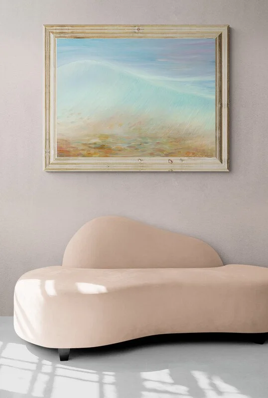 Modern_chaise_in_living_room.jpg