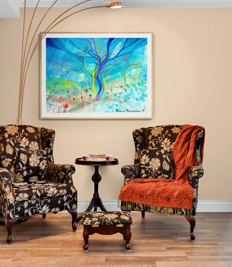Traditional_armchairs_in_family_room.jpg