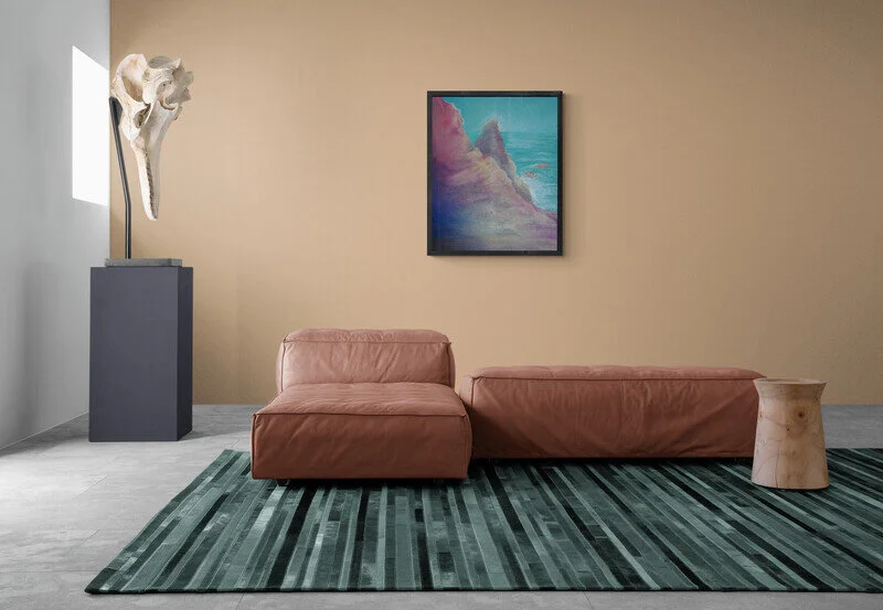 Modern_spacious_living_room.jpg