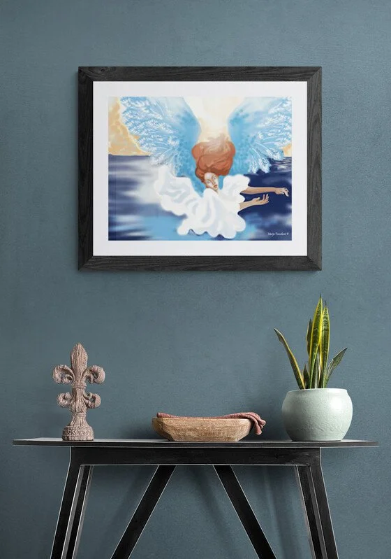 Hallway_Side_table_with_plant_and_ornaments(1).jpg