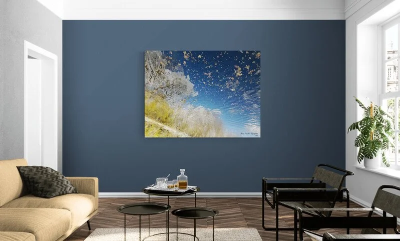 Sitting_room_illuminated_with_soft_natural_light.jpg
