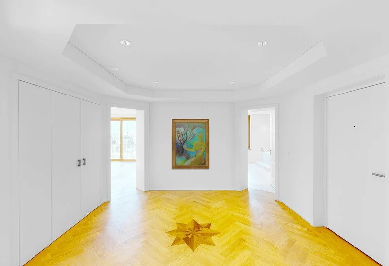 Interior_lobby_with_feature_wall.jpg