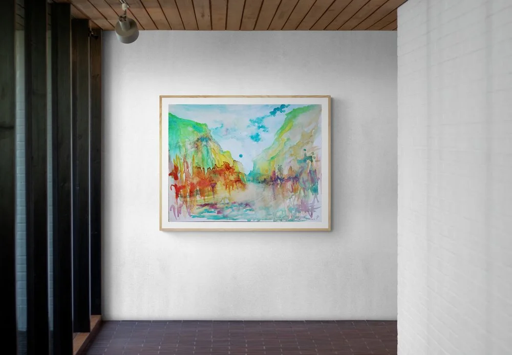 Spotlit_corridor_wall_in_gallery.jpg