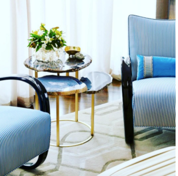 Quinn Agate stone table by Matthew Studios . 