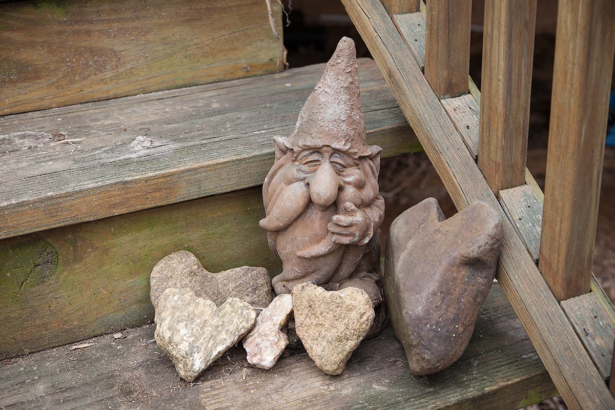 Molly_Peterson__heart_stones_705.jpg