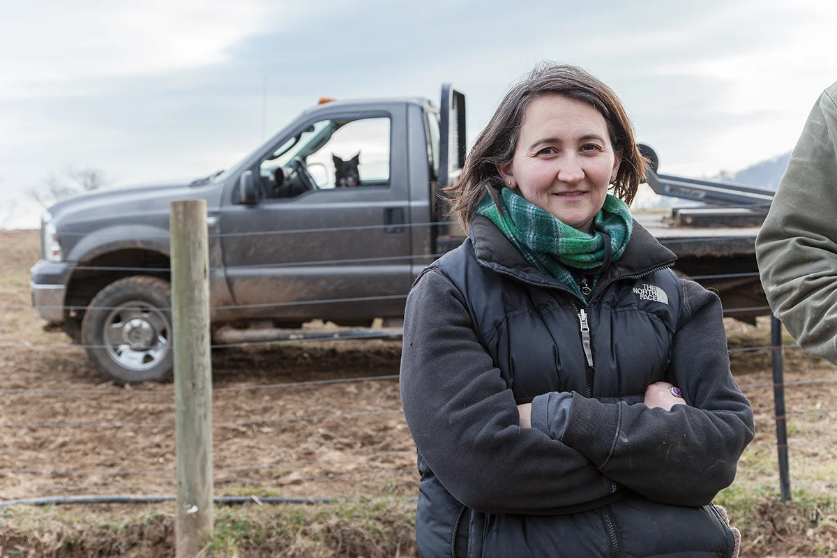 Molly_Peterson_portrait_with_truck_336.jpg